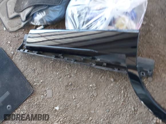 2021 Kia Sorento S with VIN 5XYRL4LC2MG008418, listed as a IAAI auction lot 43352984 with 123,104 mi miles and . Bid and sale history available at DreamBid. Image 12.