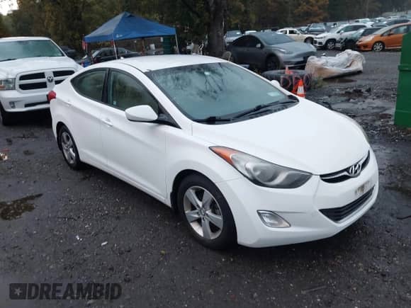 2013 Hyundai Elantra GLS z VIN 5NPDH4AE5DH432104, wystawiony jako IAAI lot #43516103 z przebiegiem 78 995 mil mil oraz . Historia ofert i sprzedaży dostępna na DreamBid. Obrazek 1.