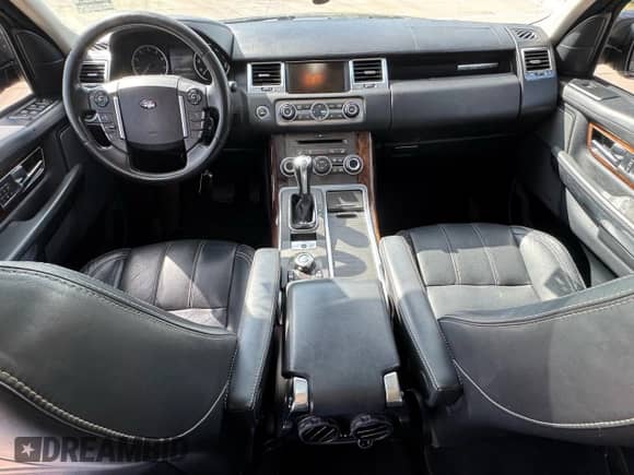 2011 Land Rover Range Rover Sport HSE Lux with VIN SALSK2D48BA295172, listed as a Copart auction lot 86166515 with 123,808 mi miles and Clean title. Bid and sale history available at DreamBid. Image 9.