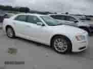2012 Chrysler 300 C с VIN 2C3CCAKT7CH147583, выставлен на аукционе Copart как лот 58442335 с пробегом 149 063 миль миль и Списание • Salvage title. История ставок и продаж доступна на DreamBid. Изображение 4.