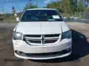 2017 Dodge Grand Caravan GT z VIN 2C4RDGEG3HR639114, wystawiony jako IAAI lot #43288589 z przebiegiem 166 905 mil mil oraz . Historia ofert i sprzedaży dostępna na DreamBid. Obrazek 11.