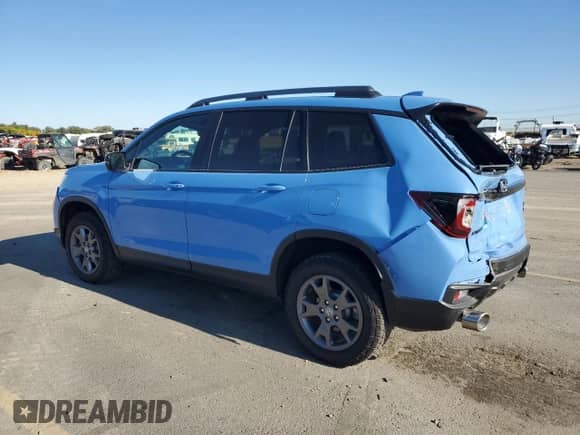 2024 Honda Passport TrailSport с VIN 5FNYF8H61RB008924, выставлен на аукционе Copart как лот 84754355 с пробегом 10 684 миль миль и Списание • Salvage title. История ставок и продаж доступна на DreamBid. Изображение 2.