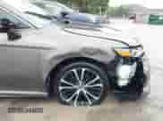 2020 Toyota Camry SE z VIN 4T1G11AK7LU943920, wystawiony jako IAAI lot #43352053 z przebiegiem 99 718 mil mil oraz . Historia ofert i sprzedaży dostępna na DreamBid. Obrazek 18.