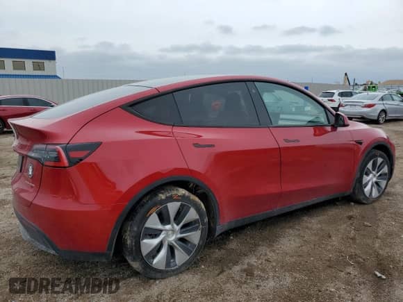 2021 Tesla Model Y Long Range with VIN 5YJYGDEE8MF072033, listed as a Copart auction lot 81556655 with 43,132 mi miles and Salvage title. Bid and sale history available at DreamBid. Image 3.