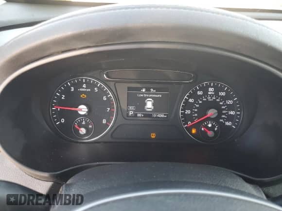 2019 Kia Sorento LX with VIN 5XYPGDA59KG493184, listed as a Copart auction lot 82044635 with 131,438 mi miles and Clean title. Bid and sale history available at DreamBid. Image 9.