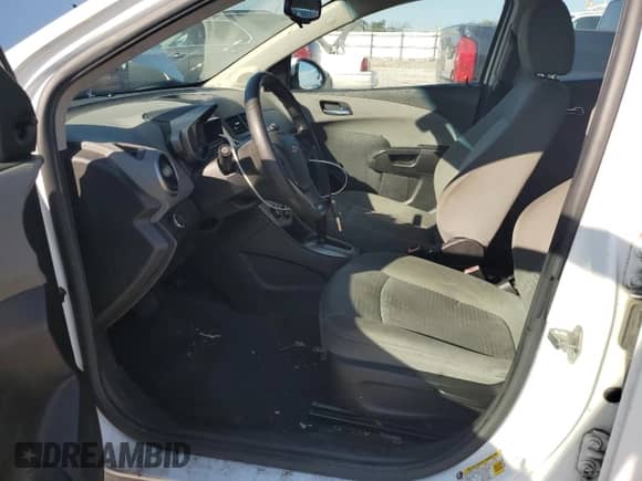 2014 Chevrolet Sonic LS с VIN 1G1JA6SH0E4173839, выставлен на аукционе Copart как лот 62950085 с пробегом 158 580 миль миль и Чистый • Clean title. История ставок и продаж доступна на DreamBid. Изображение 7.