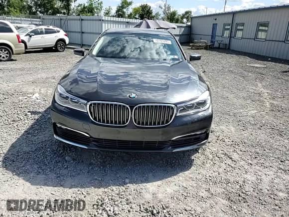 2016 BMW 7 Series 750i xDrive с VIN WBA7F2C56GG419453, выставлен на аукционе Copart как лот 70191095 с пробегом 66 013 миль миль и Списание • Salvage title. История ставок и продаж доступна на DreamBid. Изображение 14.