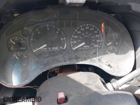 2002 Chevrolet Blazer LS с VIN 1GNCS18W42K158992, выставлен на аукционе IAAI как лот 42762582 с пробегом Не указан миль и . История ставок и продаж доступна на DreamBid. Изображение 7.