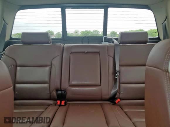 2018 Chevrolet Silverado 1500 High Country with VIN 3GCPCTEJ3JG264996, listed as a Copart auction lot 53674695 with 121,312 mi miles and Salvage title. Bid and sale history available at DreamBid. Image 10.