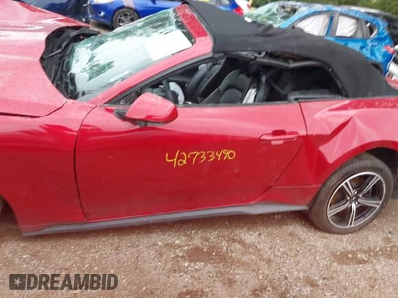 2024 Ford Mustang EcoBoost Premium с VIN 1FAGP8UH0R5111808, выставлен на аукционе IAAI как лот 42733490 с пробегом 4 704 миль миль и . История ставок и продаж доступна на DreamBid. Изображение 15.