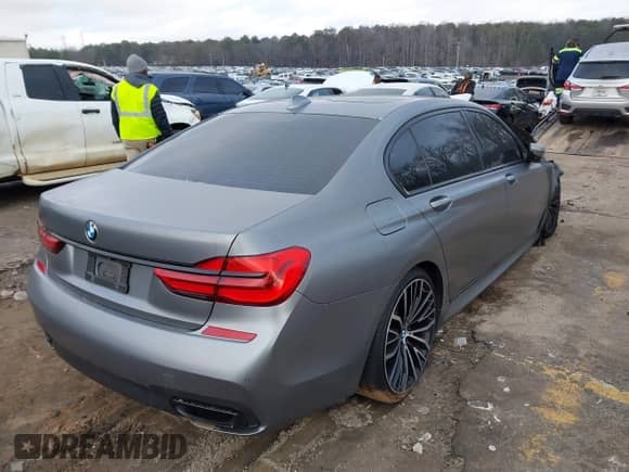 2018 BMW 7 Series 750i с VIN WBA7F0C55JGM23778, выставлен на аукционе IAAI как лот 41446517 с пробегом 88 498 миль миль и . История ставок и продаж доступна на DreamBid. Изображение 4.