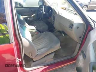 2000 Chevrolet S-10 LS с VIN 1GCCS19W4Y8156740, выставлен на аукционе IAAI как лот 40663715 с пробегом 276 781 миль миль и . История ставок и продаж доступна на DreamBid. Изображение 5.