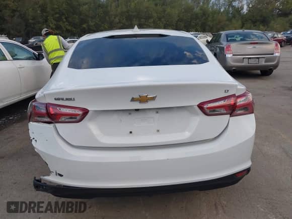 2019 Chevrolet Malibu LT z VIN 1G1ZD5ST0KF211689, wystawiony jako IAAI lot #43405776 z przebiegiem 116 571 mil mil oraz . Historia ofert i sprzedaży dostępna na DreamBid. Obrazek 16.