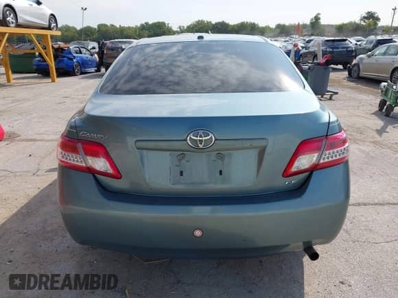 2010 Toyota Camry LE с VIN 4T4BF3EK4AR039446, выставлен на аукционе IAAI как лот 43197328 с пробегом 209 330 миль миль и . История ставок и продаж доступна на DreamBid. Изображение 16.
