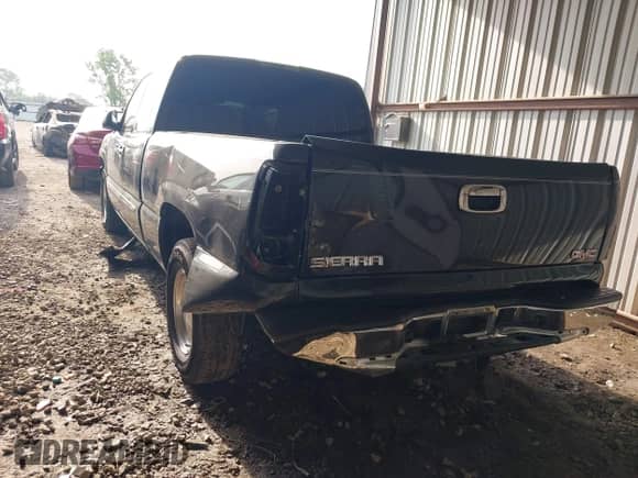 2003 GMC Sierra 1500 SLE с VIN 2GTEC19TX31197574, выставлен на аукционе IAAI как лот 42473546 с пробегом 269 771 миль миль и . История ставок и продаж доступна на DreamBid. Изображение 3.