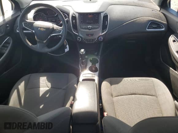 2019 Chevrolet Cruze LT с VIN 1G1BE5SM1K7113496, выставлен на аукционе Copart как лот 70493035 с пробегом 142 467 миль миль и Списание • Salvage title. История ставок и продаж доступна на DreamBid. Изображение 8.