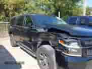 2019 Chevrolet Suburban LT z VIN 1GNSKHKC6KR165971, wystawiony jako IAAI lot #43421546 z przebiegiem 280 399 mil mil oraz . Historia ofert i sprzedaży dostępna na DreamBid. Obrazek 6.