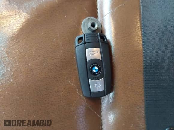 2011 BMW 3 Series 328i with VIN WBAPH7C54BE677451, listed as a IAAI auction lot 43201210 with 206,764 mi miles and . Bid and sale history available at DreamBid. Image 11.