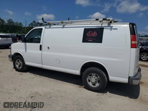2014 Chevrolet Express Cargo с VIN 1GCWGFCA6E1159071, выставлен на аукционе Copart как лот 57384325 с пробегом 203 891 миль миль и Списание • Salvage title. История ставок и продаж доступна на DreamBid. Изображение 2.
