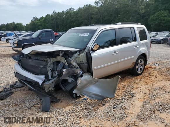 2013 Honda Pilot EX-L with VIN 5FNYF3H56DB016021, listed as a Copart auction lot 57233755 with 174,127 mi miles and Salvage title. Bid and sale history available at DreamBid. Image 1.