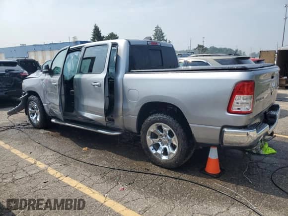 2019 Ram 1500 Big Horn z VIN 1C6SRFFT4KN919368, wystawiony jako Copart lot #67628315 z przebiegiem 103 783 mil mil oraz Czysty tytuł • Clean title. Historia ofert i sprzedaży dostępna na DreamBid. Obrazek 2.