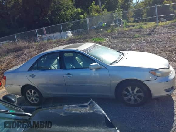 2005 Toyota Camry XLE с VIN 4T1BF30K25U604039, выставлен на аукционе IAAI как лот 43139598 с пробегом 271 651 миль миль и . История ставок и продаж доступна на DreamBid. Изображение 14.