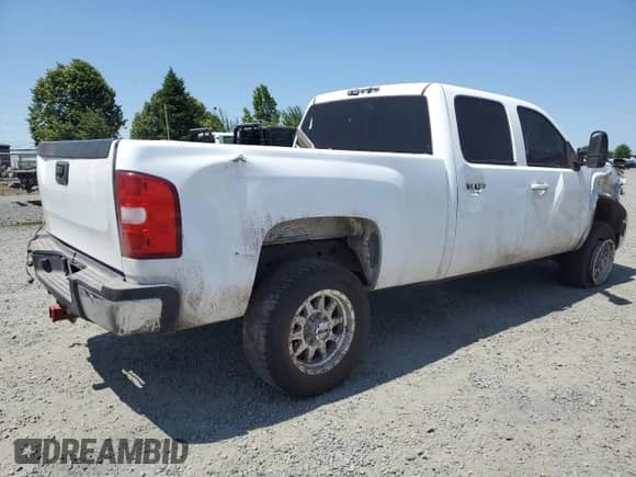 2007 Chevrolet Silverado 2500HD 1LT z VIN 1GCHK23637F547473, wystawiony jako Copart lot #59052315 z przebiegiem 196 644 mil mil oraz Szkoda całkowita • Salvage title. Historia ofert i sprzedaży dostępna na DreamBid. Obrazek 3.
