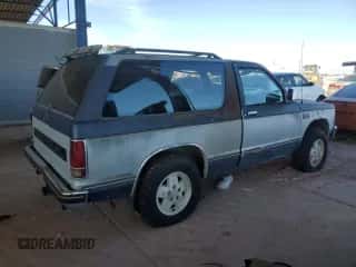 1987 Chevrolet Blazer с VIN 1GNCT18R4H8218699, выставлен на аукционе Copart как лот 86028434 с пробегом 102 160 миль миль и Чистый • Clean title. История ставок и продаж доступна на DreamBid. Изображение 3.