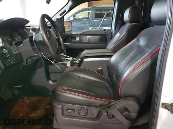 2014 Ford F-150 с VIN 1FTMF1ET9EFB26614, выставлен на аукционе Copart как лот 69219105 с пробегом 144 074 миль миль и Списание • Salvage title. История ставок и продаж доступна на DreamBid. Изображение 7.