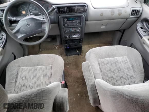 2004 Chevrolet Venture LS с VIN 1GNDX03E74D242844, выставлен на аукционе Copart как лот 53695065 с пробегом 149 101 миль миль и Списание • Salvage title. История ставок и продаж доступна на DreamBid. Изображение 8.