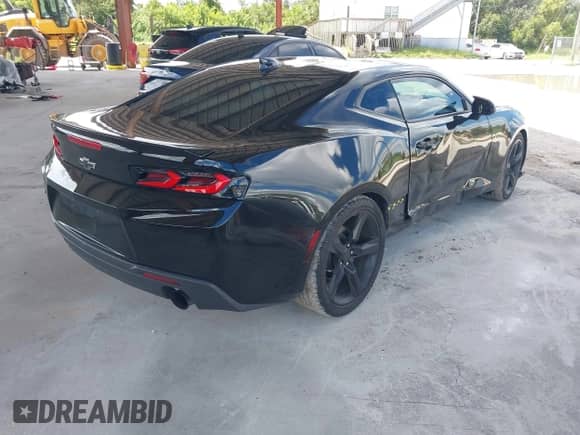 2018 Chevrolet Camaro 1LT с VIN 1G1FB1RS1J0107017, выставлен на аукционе IAAI как лот 43162402 с пробегом 63 242 миль миль и . История ставок и продаж доступна на DreamBid. Изображение 4.