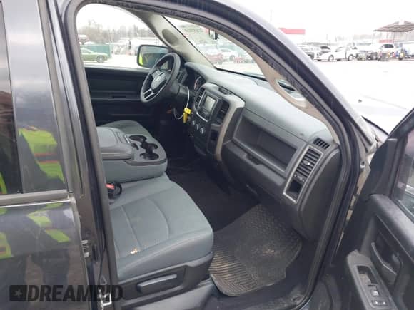 2018 Ram 1500 Express с VIN 1C6RR7FT4JS348324, выставлен на аукционе IAAI как лот 41651419 с пробегом 74 127 миль миль и . История ставок и продаж доступна на DreamBid. Изображение 5.