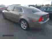 2012 Chevrolet Malibu 1LS z VIN 1G1ZB5E08CF135244, wystawiony jako IAAI lot #43342101 z przebiegiem 172 832 mil mil oraz . Historia ofert i sprzedaży dostępna na DreamBid. Obrazek 3.