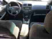 2005 Honda Accord LX z VIN 1HGCM56415A016963, wystawiony jako Copart lot #83766025 z przebiegiem 259 330 mil mil oraz Szkoda całkowita • Salvage title. Historia ofert i sprzedaży dostępna na DreamBid. Obrazek 8.