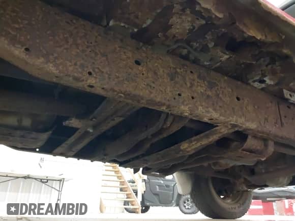 1997 Ford F-150 z VIN 1FTEX08L4VKB73578, wystawiony jako IAAI lot #43313532 z przebiegiem 231 592 mil mil oraz . Historia ofert i sprzedaży dostępna na DreamBid. Obrazek 15.