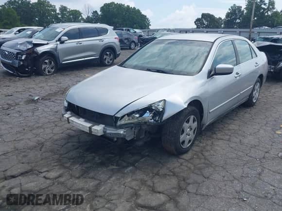 2007 Honda Accord LX с VIN 3HGCM56447G700961, выставлен на аукционе IAAI как лот 43037520 с пробегом 249 034 миль миль и . История ставок и продаж доступна на DreamBid. Изображение 2.