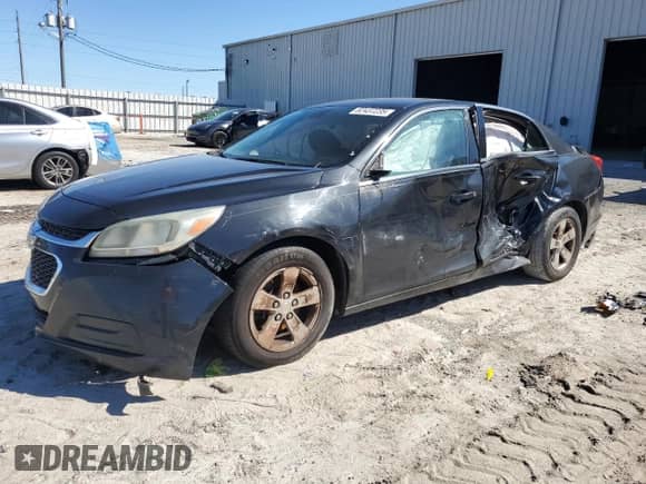 2015 Chevrolet Malibu LS z VIN 1G11B5SL3FF244274, wystawiony jako Copart lot #82437235 z przebiegiem 196 740 mil mil oraz Szkoda całkowita • Salvage title. Historia ofert i sprzedaży dostępna na DreamBid. Obrazek 1.