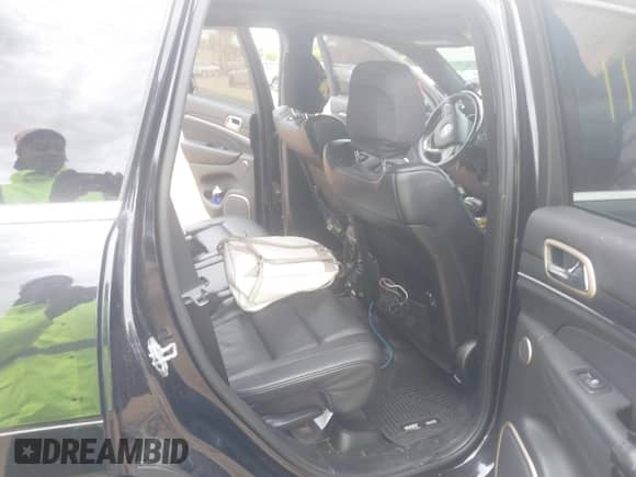 2015 Jeep Grand Cherokee Summit z VIN 1C4RJFJGXFC794757, wystawiony jako IAAI lot #43159711 z przebiegiem 133 326 mil mil oraz . Historia ofert i sprzedaży dostępna na DreamBid. Obrazek 8.