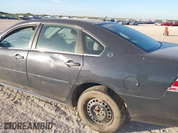 2009 Chevrolet Impala LS with VIN 2G1WB57K191123146, listed as a IAAI auction lot 43359066 with 279,767 mi miles and . Bid and sale history available at DreamBid. Image 14.