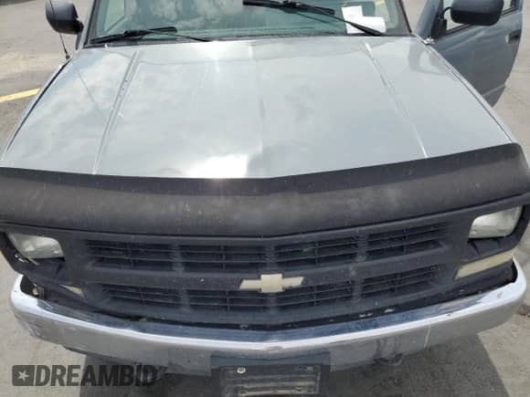 1994 Chevrolet Silverado 2500 с VIN 1GCFK24K5RZ275125, выставлен на аукционе Copart как лот 61460855 с пробегом 238 068 миль миль и Списание • Salvage title. История ставок и продаж доступна на DreamBid. Изображение 11.