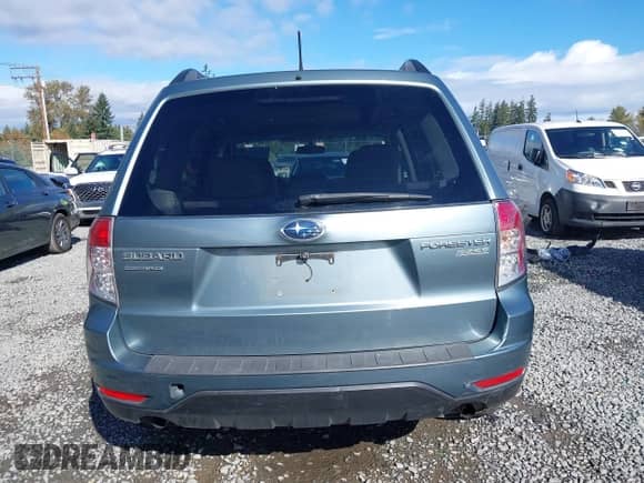2012 Subaru Forester X Premium z VIN JF2SHADC2CH415856, wystawiony jako IAAI lot #43348750 z przebiegiem 131 478 mil mil oraz . Historia ofert i sprzedaży dostępna na DreamBid. Obrazek 16.