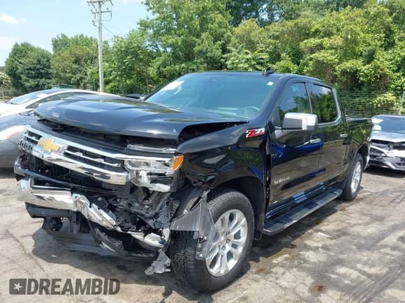 2024 Chevrolet Silverado 1500 LTZ with VIN 2GCUDGED1R1231209, listed as a IAAI auction lot 42578401 with 15,552 mi miles and . Bid and sale history available at DreamBid. Image 17.