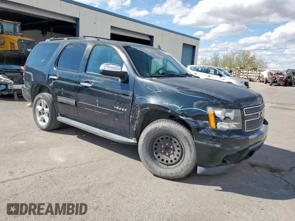 2013 Chevrolet Tahoe LS с VIN 1GNSCAE02DR223695, выставлен на аукционе Copart как лот 84003475 с пробегом 183 484 миль миль и Списание • Salvage title. История ставок и продаж доступна на DreamBid. Изображение 4.