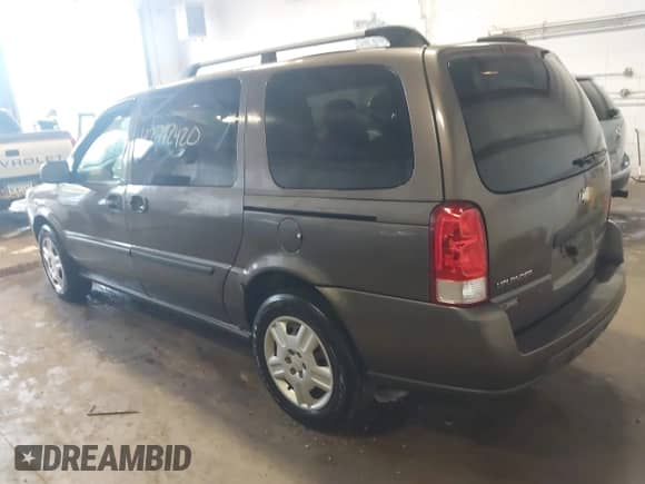 2008 Chevrolet Uplander Cargo z VIN 1GNDV13W28D179002, wystawiony jako IAAI lot #42792420 z przebiegiem 134 699 mil mil oraz . Historia ofert i sprzedaży dostępna na DreamBid. Obrazek 3.