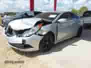 2014 Hyundai Sonata GLS z VIN 5NPEB4AC1EH873069, wystawiony jako IAAI lot #43339575 z przebiegiem 118 432 mil mil oraz . Historia ofert i sprzedaży dostępna na DreamBid. Obrazek 2.