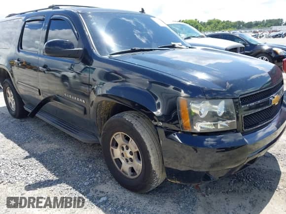 2011 Chevrolet Suburban LT с VIN 1GNSKJE30BR208039, выставлен на аукционе IAAI как лот 42401498 с пробегом 230 526 миль миль и . История ставок и продаж доступна на DreamBid. Изображение 6.