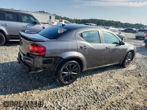 2014 Dodge Avenger SE z VIN 1C3CDZAB1EN227282, wystawiony jako Copart lot #72037715 z przebiegiem 86 874 mil mil oraz Szkoda całkowita • Salvage title. Historia ofert i sprzedaży dostępna na DreamBid. Obrazek 3.