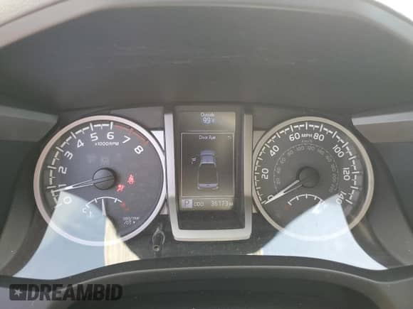 2016 Toyota Tacoma TRD Sport с VIN 5TFRZ5CN1GX015478, выставлен на аукционе Copart как лот 80662735 с пробегом 36 173 миль миль и Списание • Salvage title. История ставок и продаж доступна на DreamBid. Изображение 9.