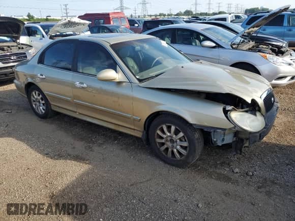 2004 Hyundai Sonata GLS z VIN KMHWF35H94A018047, wystawiony jako Copart lot #62690804 z przebiegiem 176 336 mil mil oraz Szkoda całkowita • Salvage title. Historia ofert i sprzedaży dostępna na DreamBid. Obrazek 4.