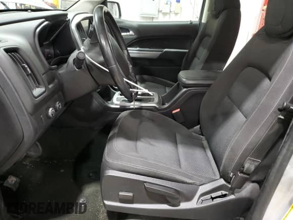 2018 Chevrolet Colorado 4WD LT z VIN 1GCGTCEN3J1125761, wystawiony jako Copart lot #42904465 z przebiegiem 52 377 mil mil oraz Szkoda całkowita • Salvage title. Historia ofert i sprzedaży dostępna na DreamBid. Obrazek 7.